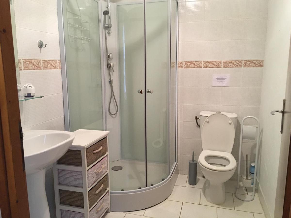 مبيت وإفطار Le Jardin De Rose 24 Feuillebert Romagne 86700 المظهر الخارجي الصورة