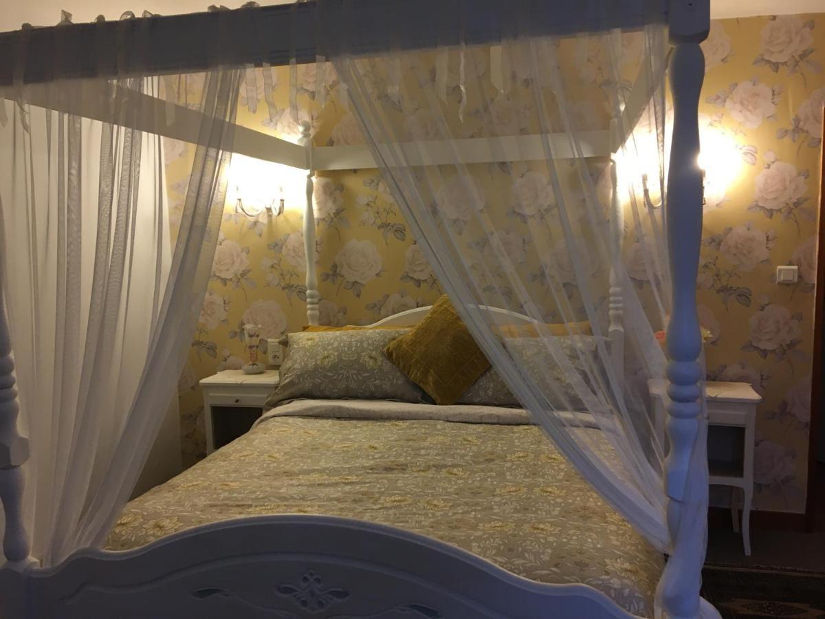 مبيت وإفطار Le Jardin De Rose 24 Feuillebert Romagne 86700 المظهر الخارجي الصورة