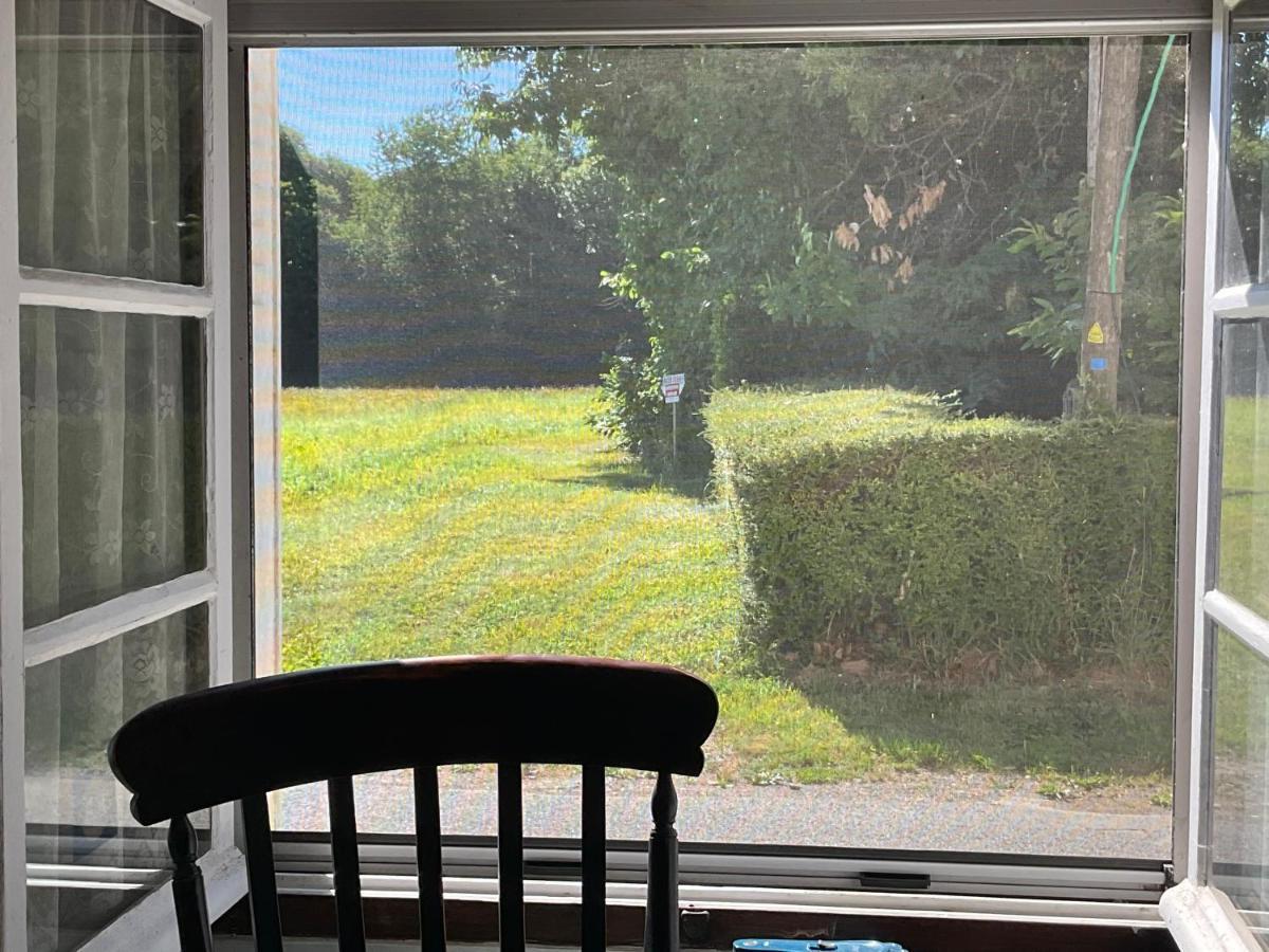 مبيت وإفطار Le Jardin De Rose 24 Feuillebert Romagne 86700 المظهر الخارجي الصورة